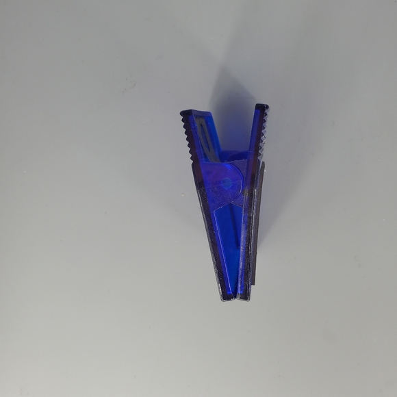 Lot of 2 Youth Keychain and Magnet Set - Picture 3 of 5